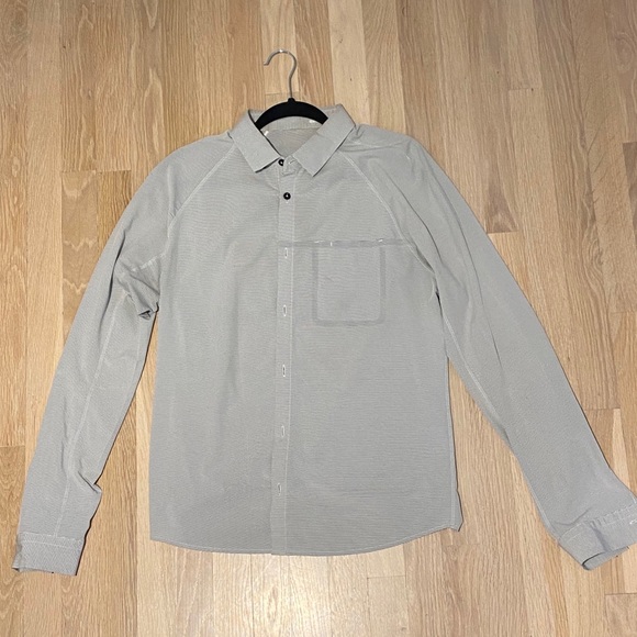 lululemon athletica Other - LULULEMON STRETCH LONG SLEEVE BUTTON DOWN 👔